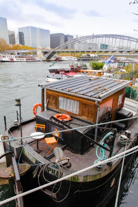 Botel Peniche - Le Nenuphar Parijs